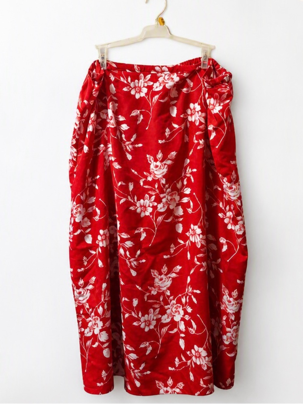 Penningtons Red Floral Lightweight Skirt / Wrap – Size 20